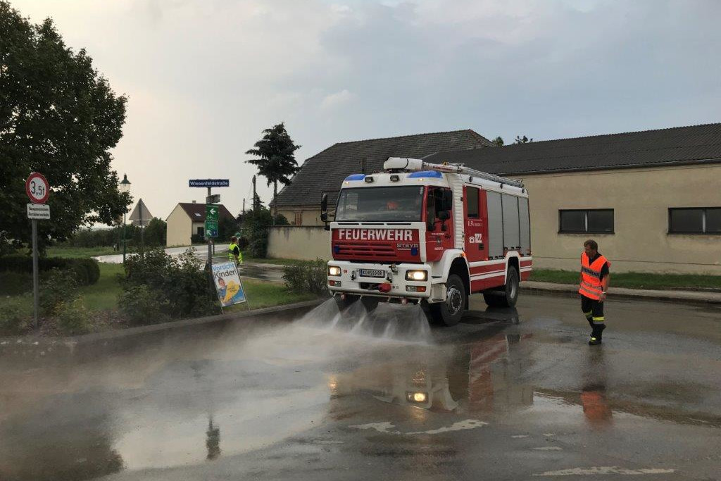 T1 – Straßenreinigung nach Unwetter