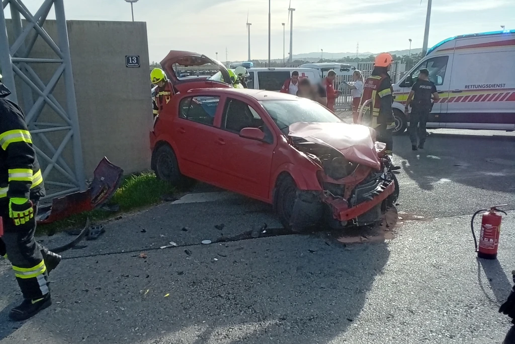 T2 – Verkehrsunfall IZ Hagenbrunn